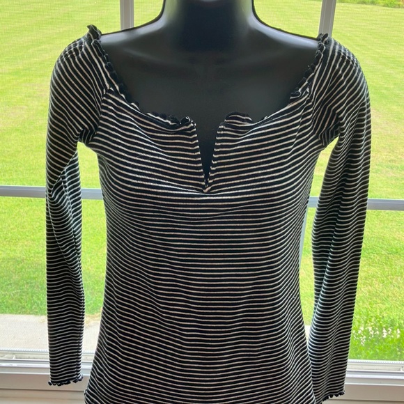 Top - Picture 1 of 3